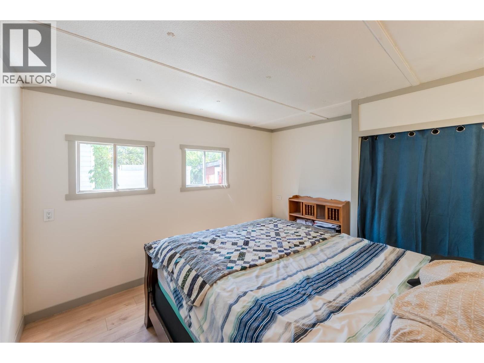 #21 3999 Skaha Lake Road - 18
