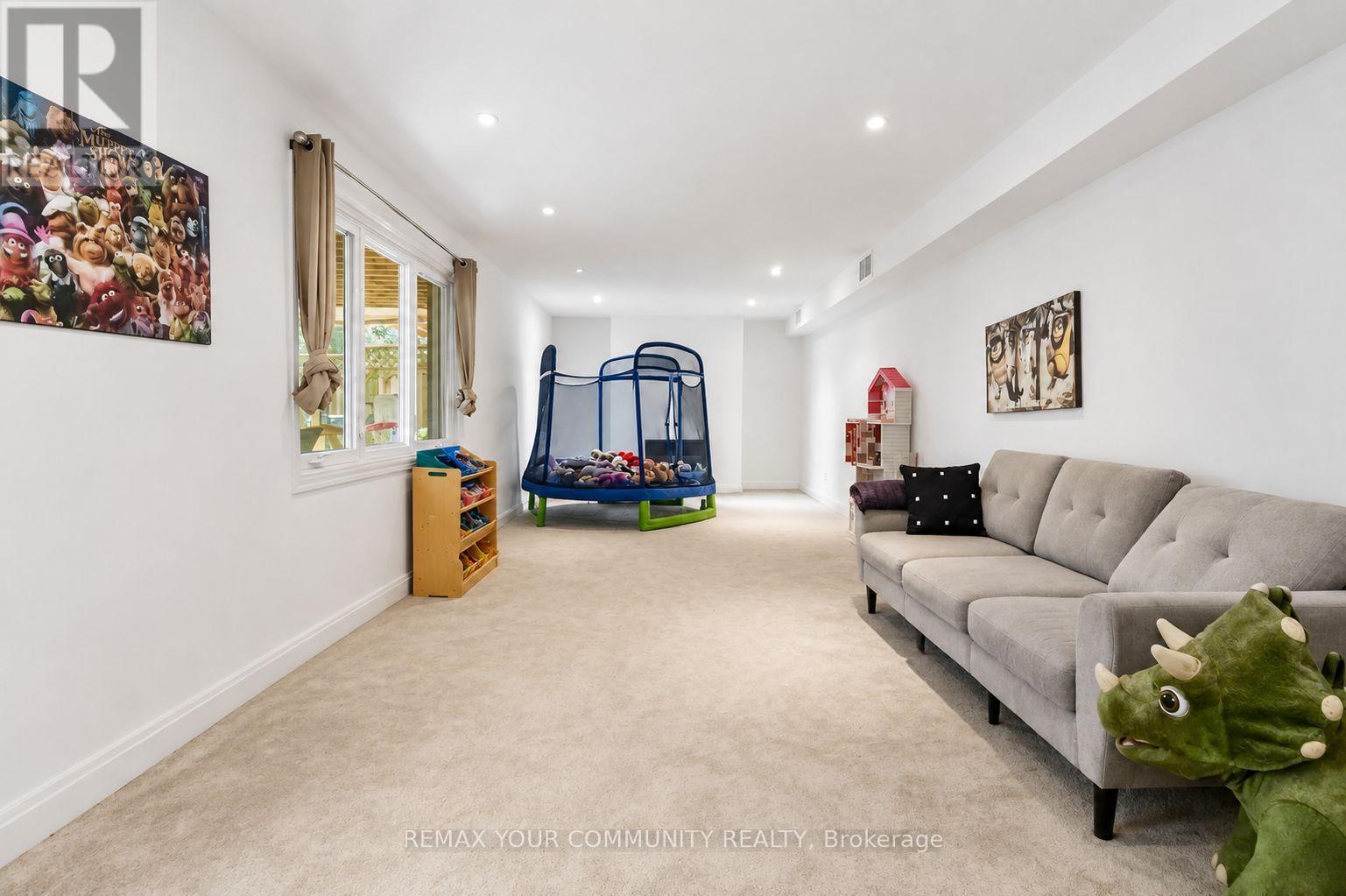 81 GARDEN STREET - Image 20