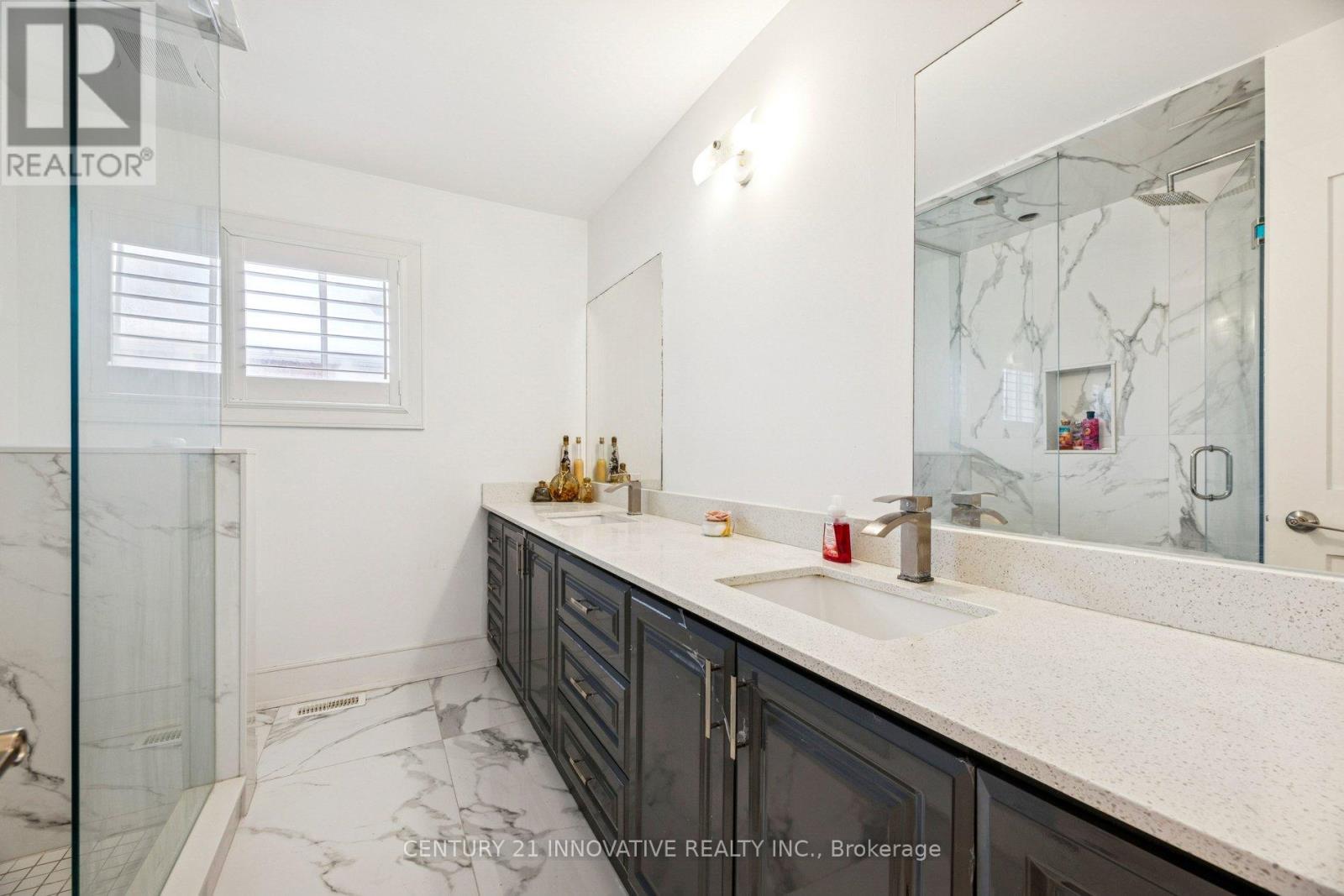 6 DEVONRIDGE CRESCENT - Image 28