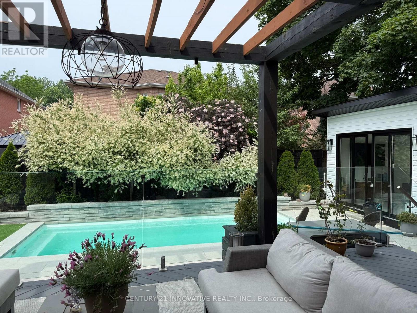 6 DEVONRIDGE CRESCENT - Image 39