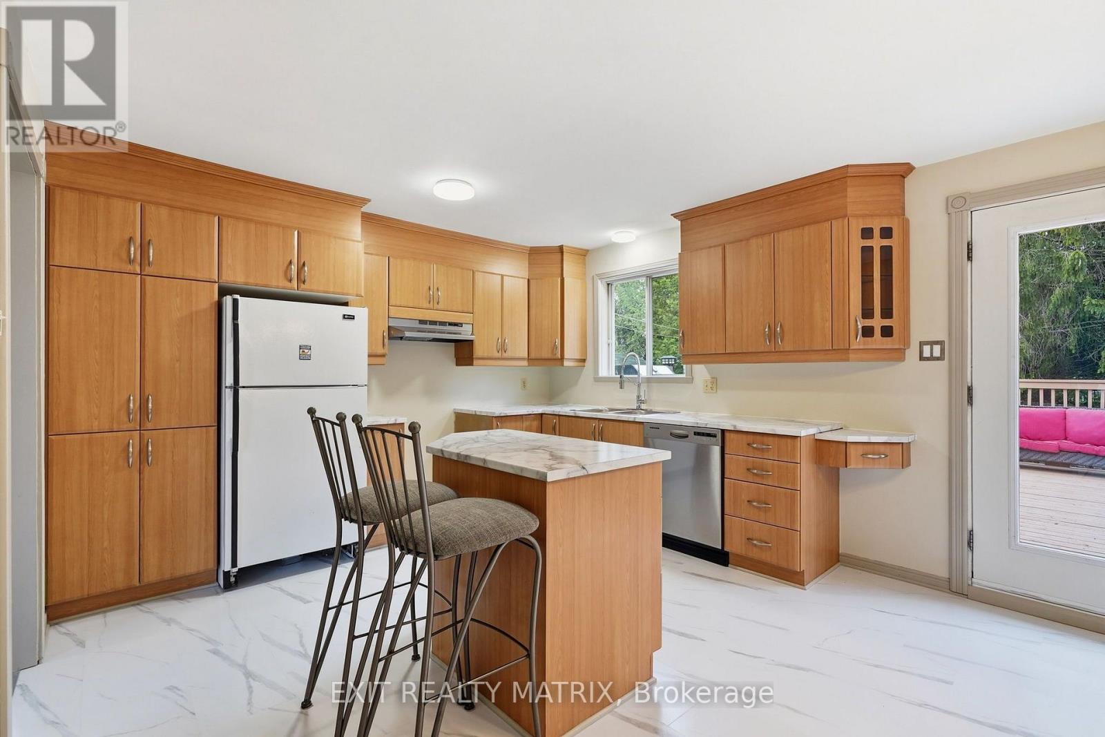 109 OSWALD STREET - 9