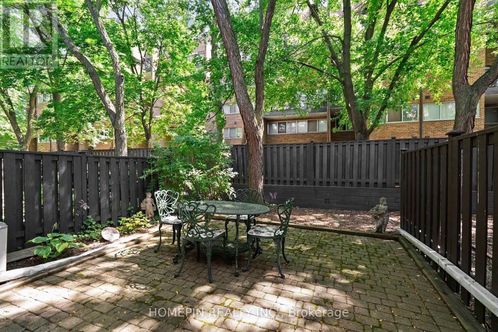 84 CONFEDERATION WAY - 17