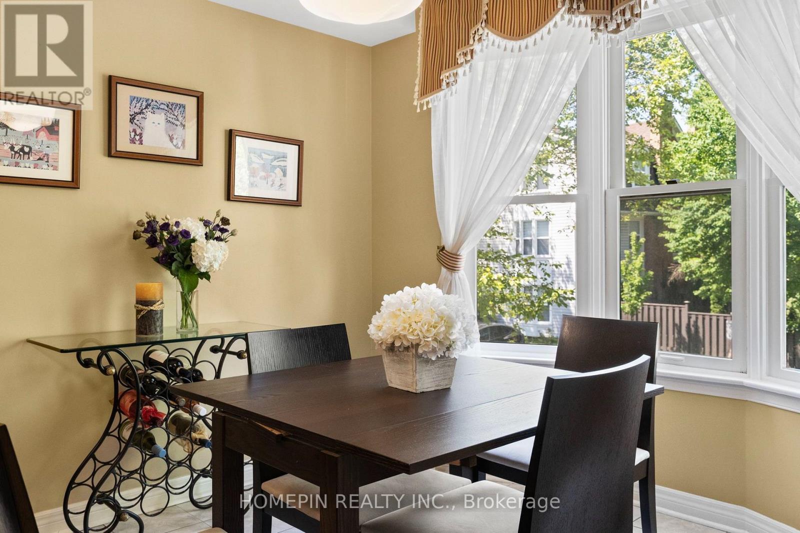 84 CONFEDERATION WAY - 5