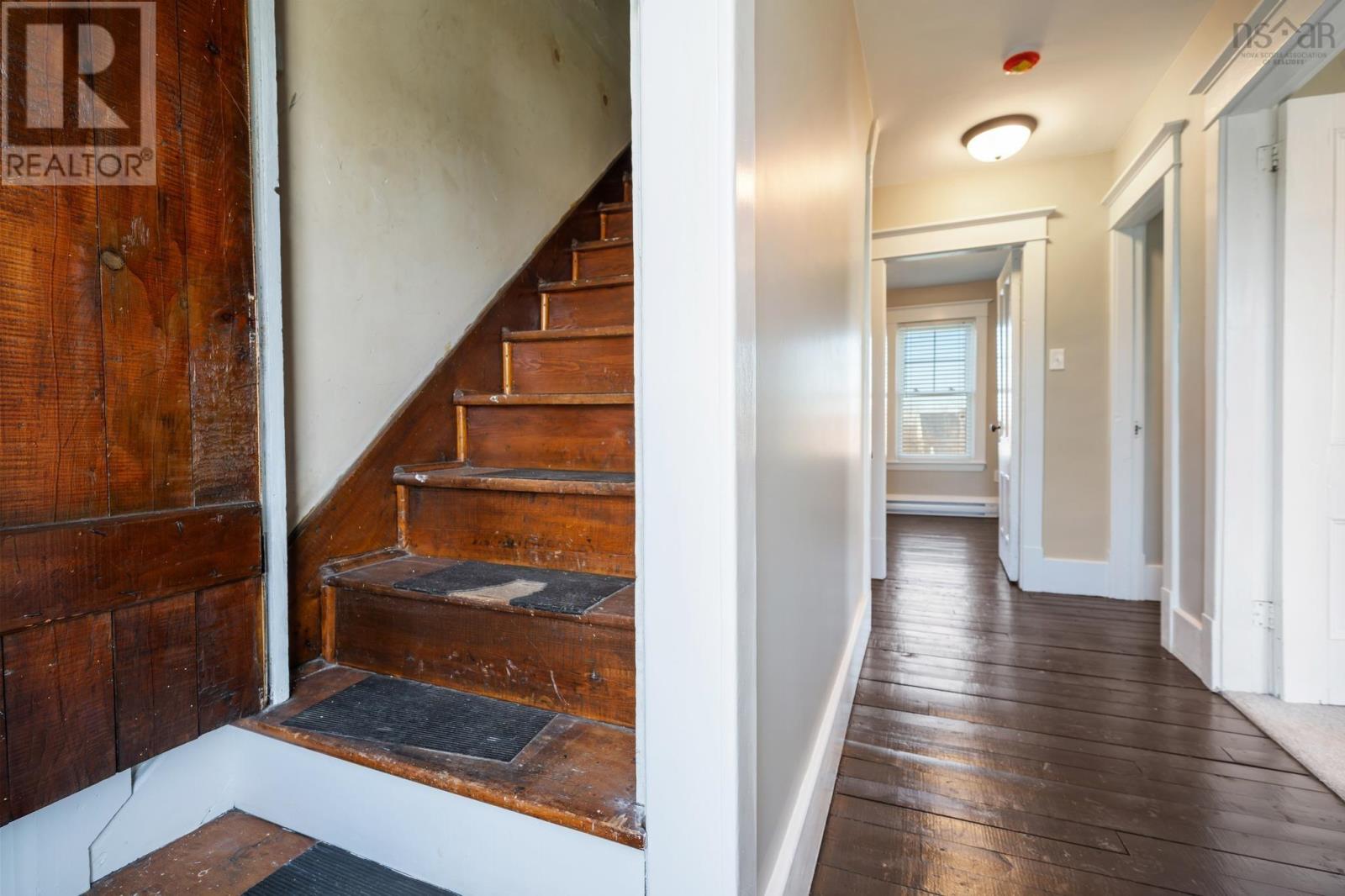 Property 46 of 48 of 6 Hamilton Avenue