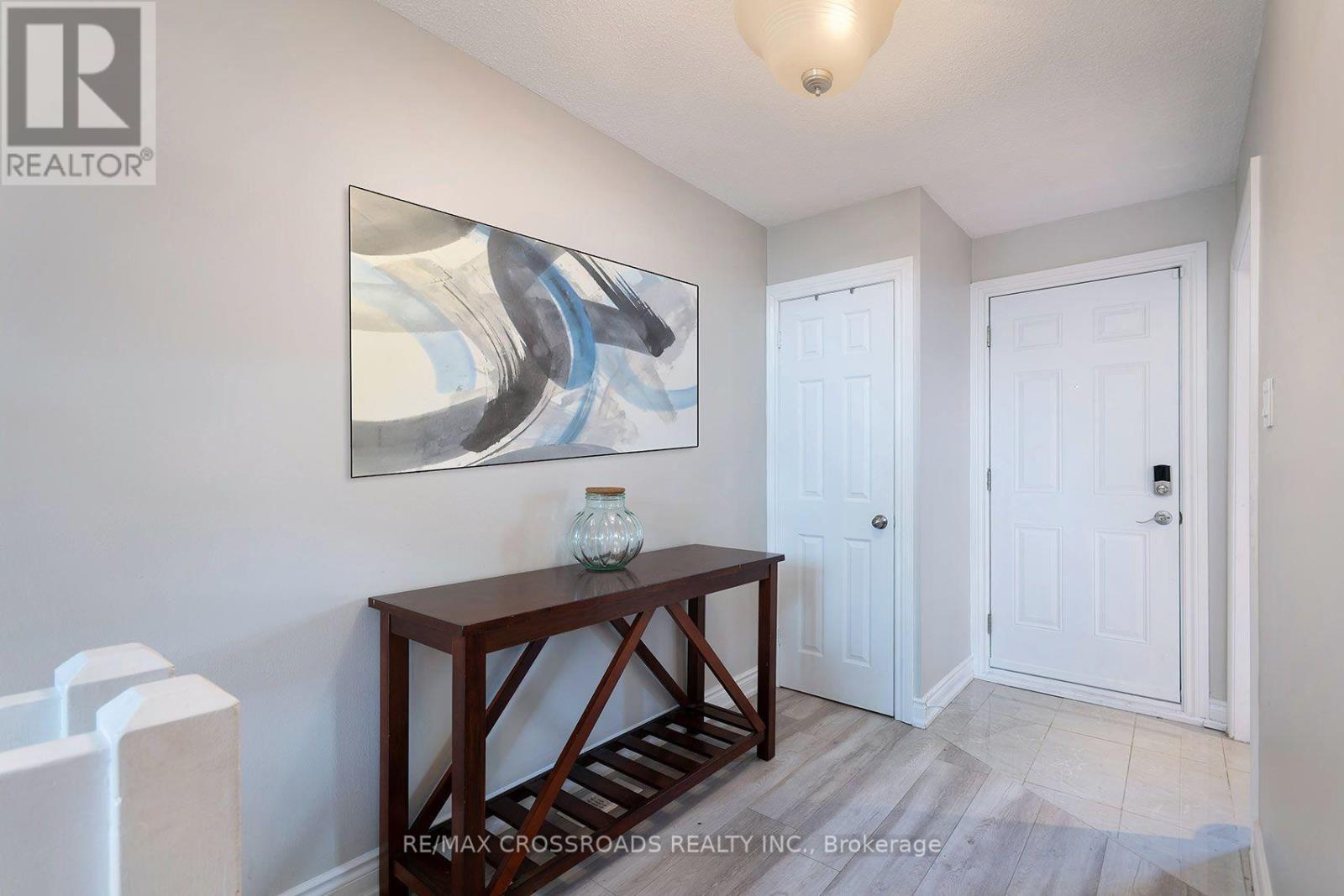 #65 10 RODDA BOULEVARD - 3