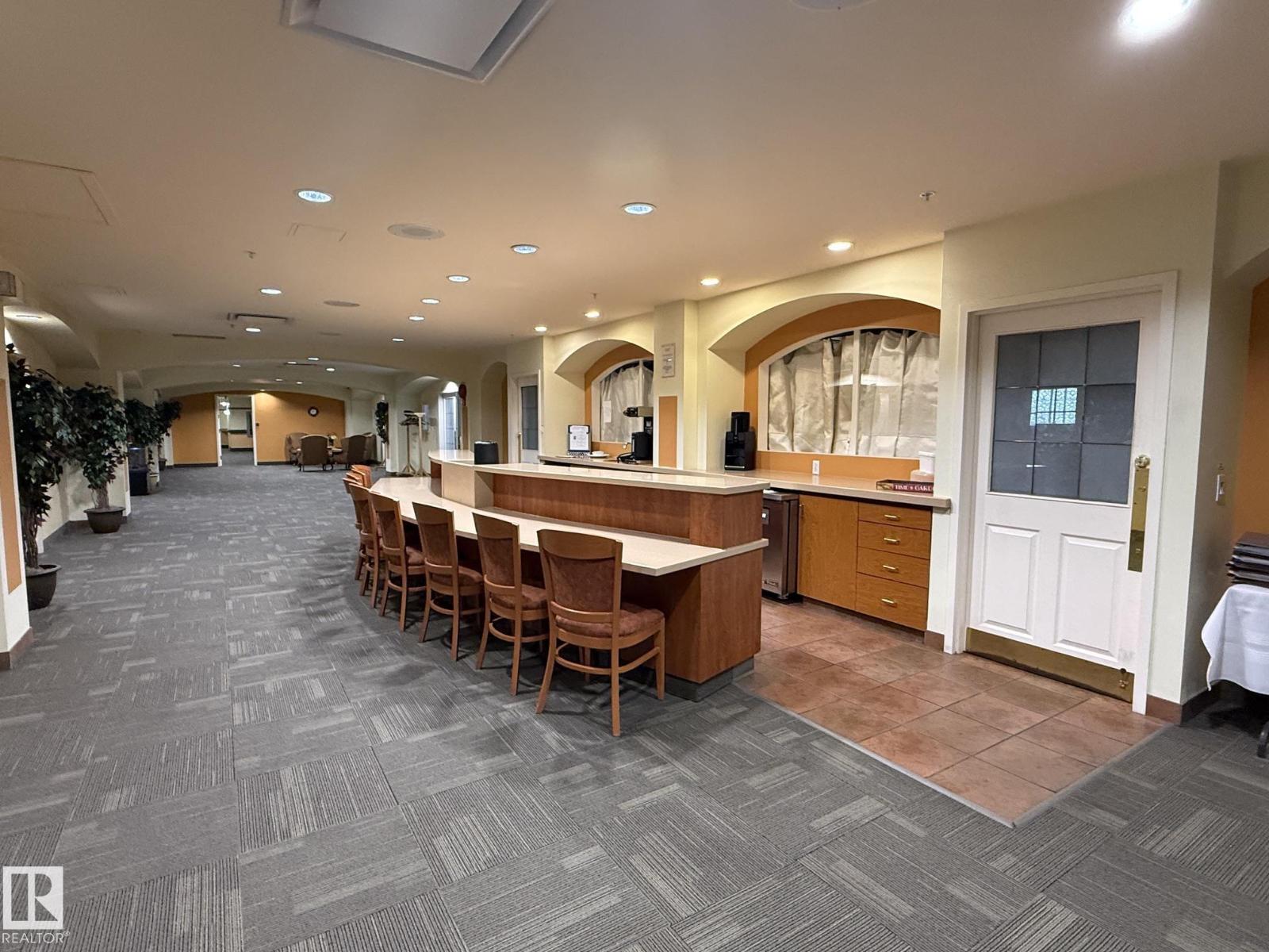 #402 78 McKenney AV - Image 13