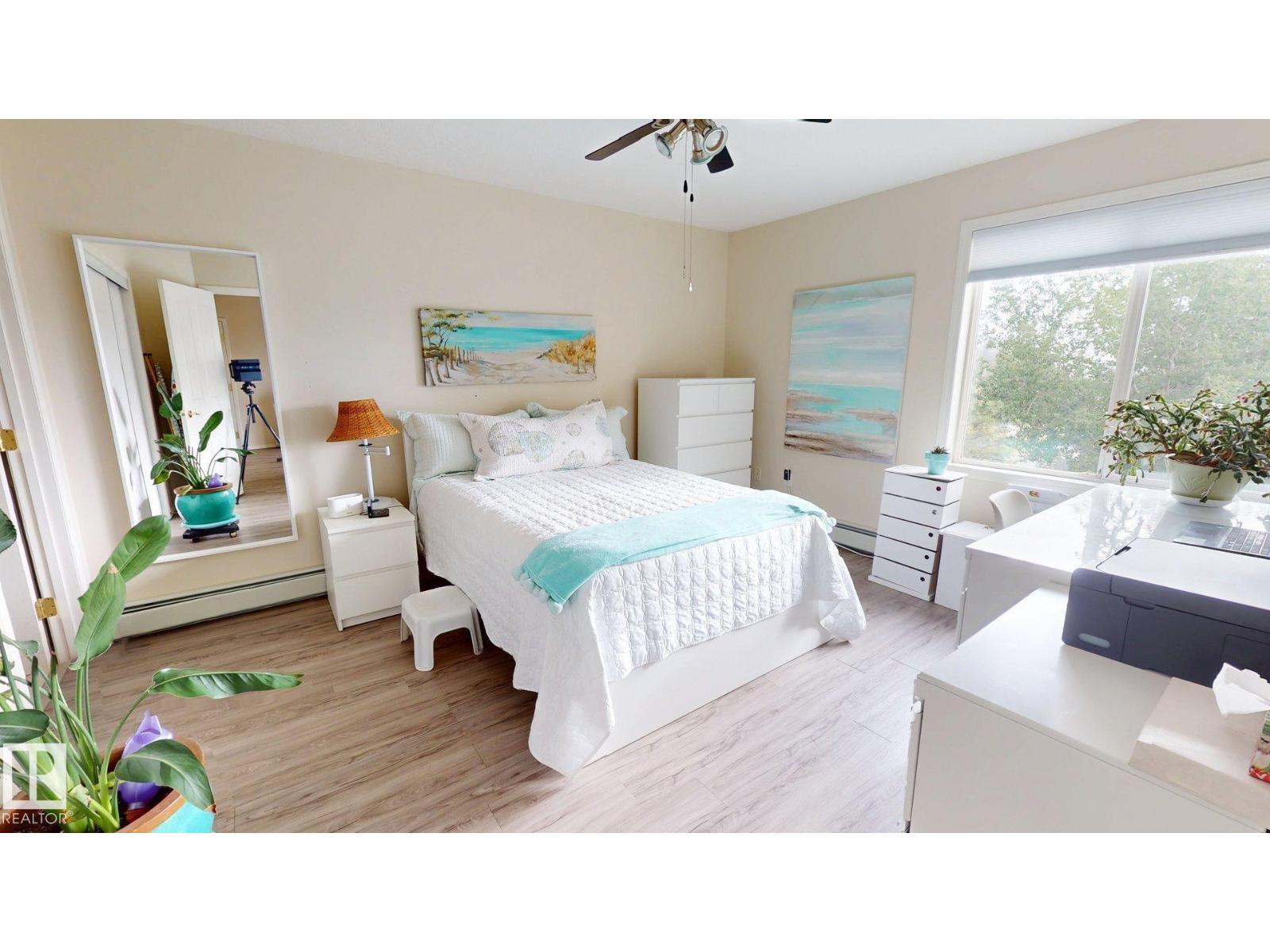 #402 78 McKenney AV - 6