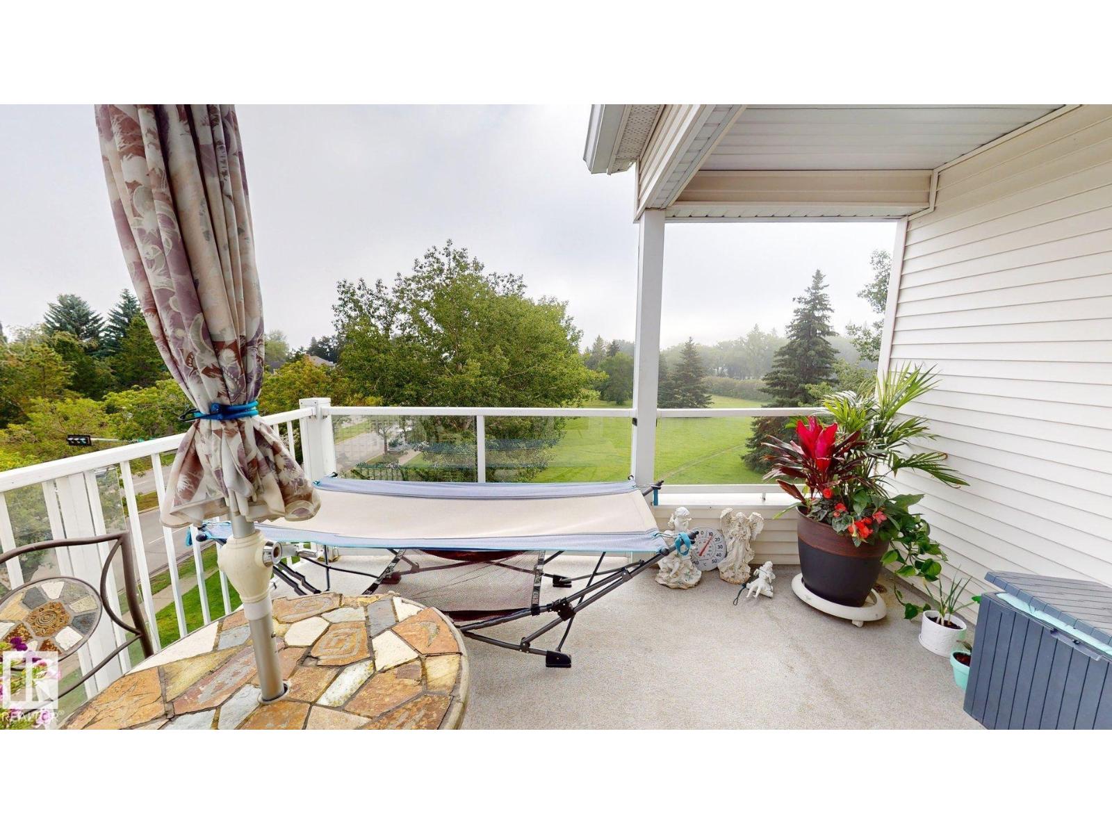 #402 78 McKenney AV - 9
