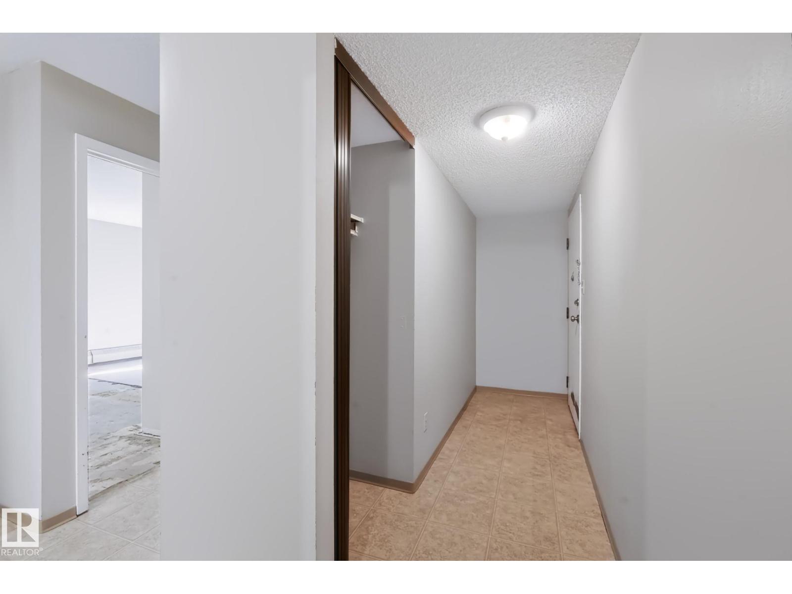 #101 10842 107 ST NW - Image 19