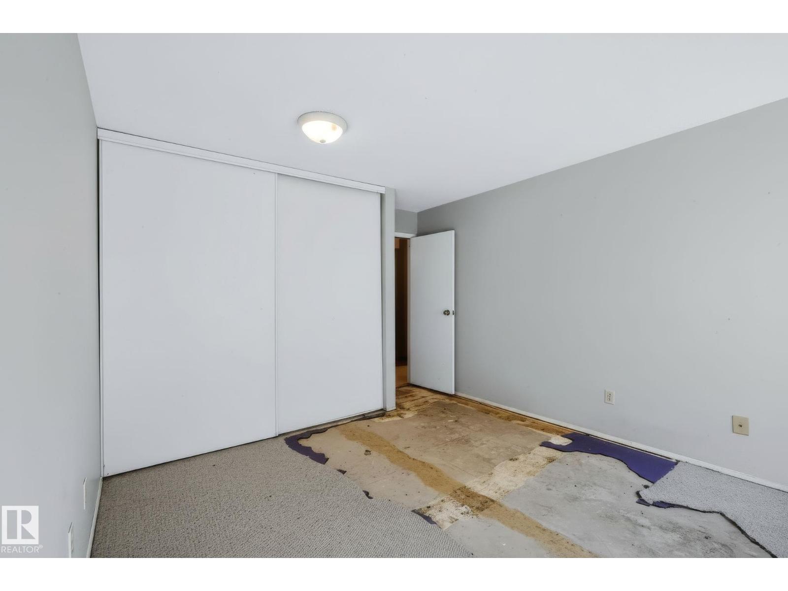 #101 10842 107 ST NW - 23
