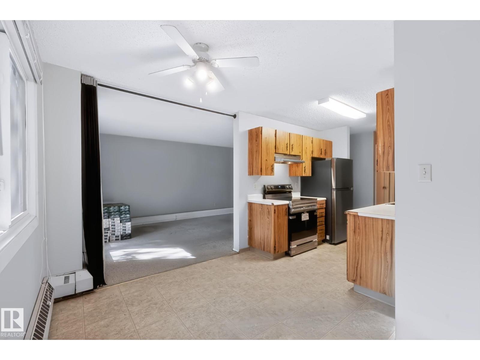 #101 10842 107 ST NW - Image 32