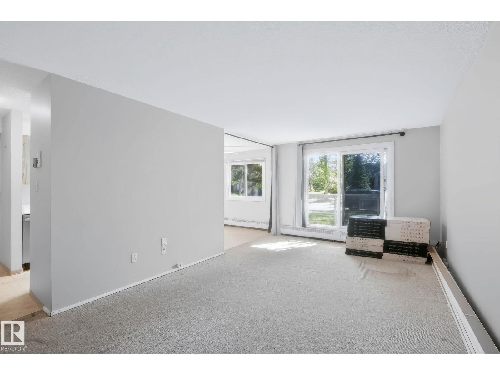 #101 10842 107 ST NW - Image 35