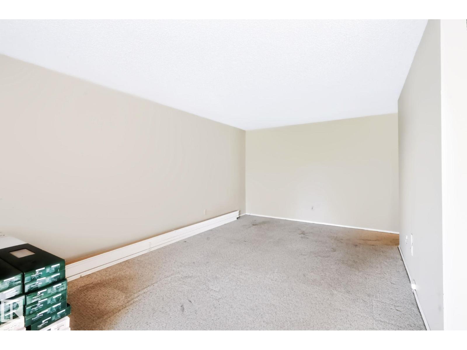 #101 10842 107 ST NW - 36