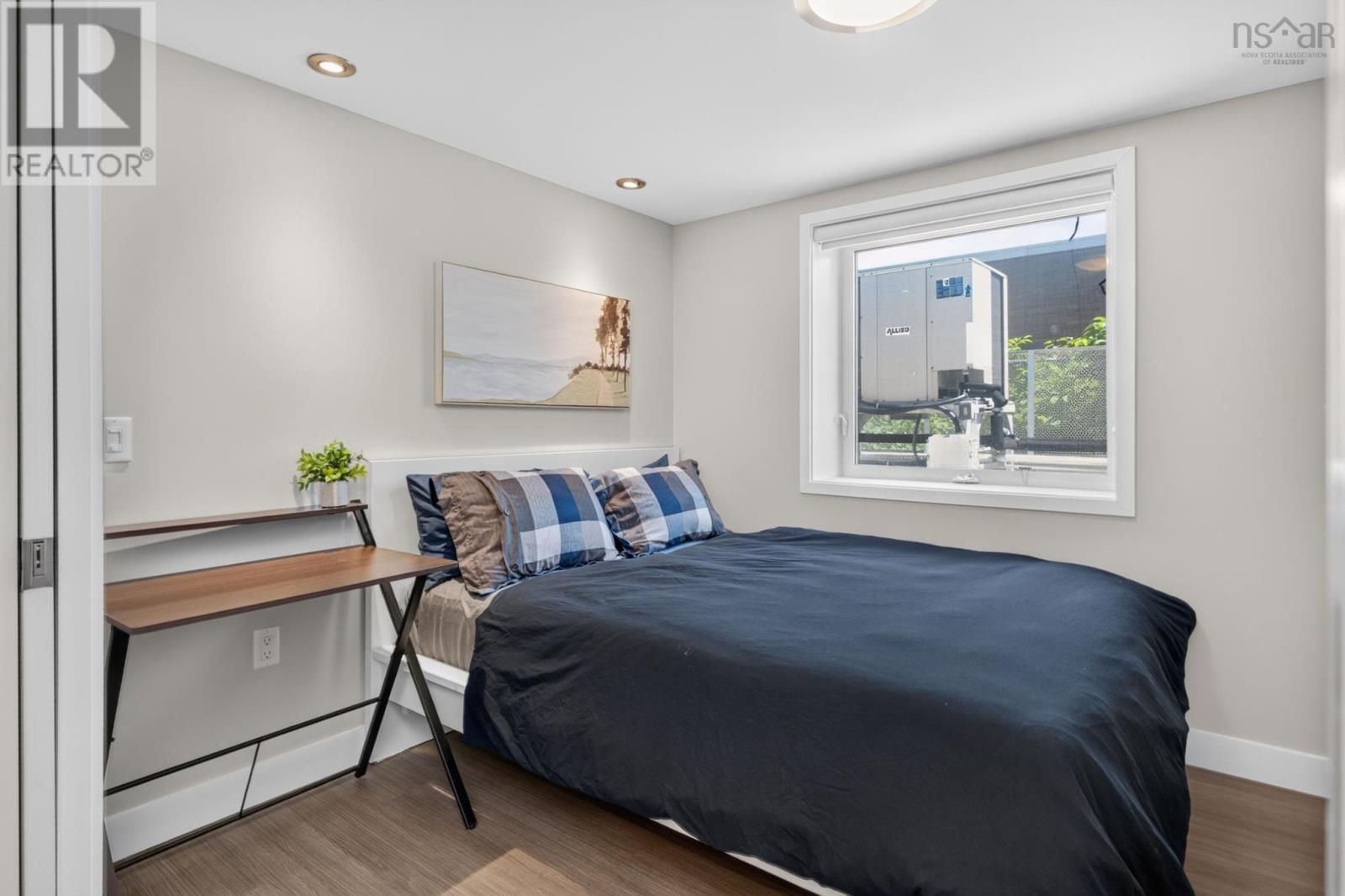 Property 23 of 50 of 113 5662 Roberts Street