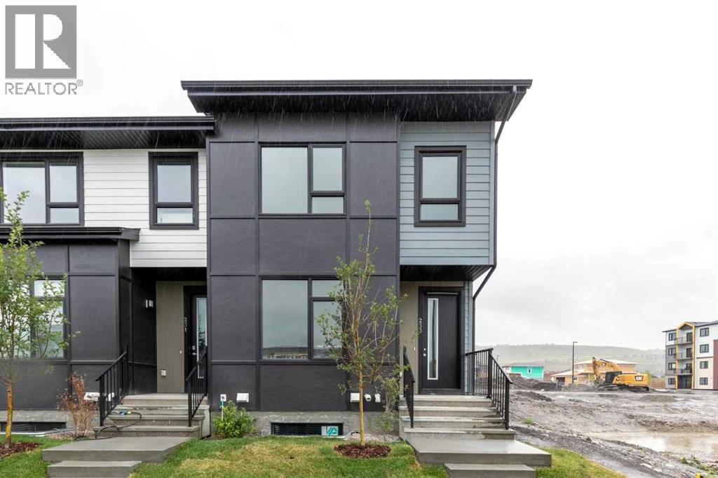 233 Vantage Drive, Cochrane, Alberta