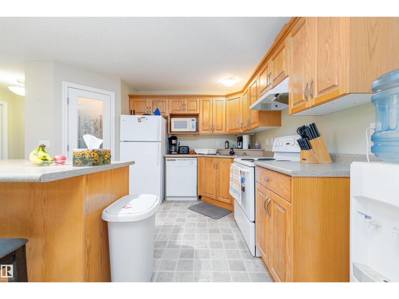 #211 9995 93 AV - Image 6