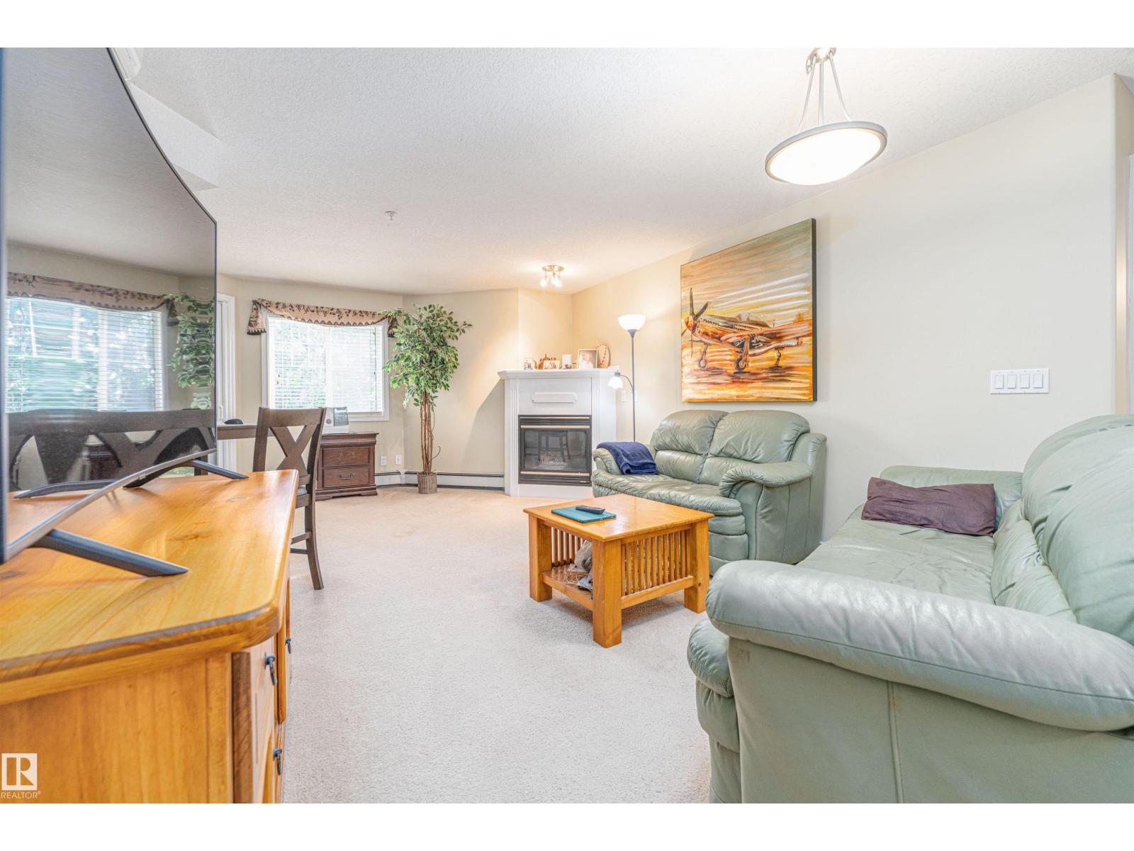 #211 9995 93 AV - Image 10