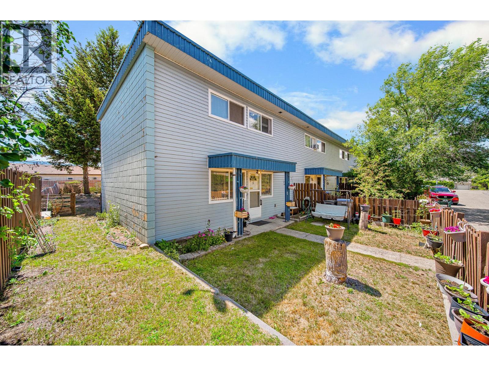 #5 2390 Seyom Crescent - Image 39
