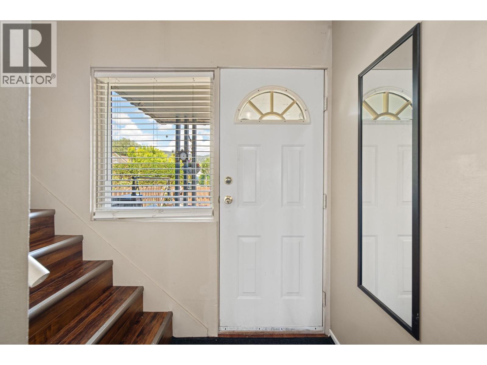 #5 2390 Seyom Crescent - Image 5