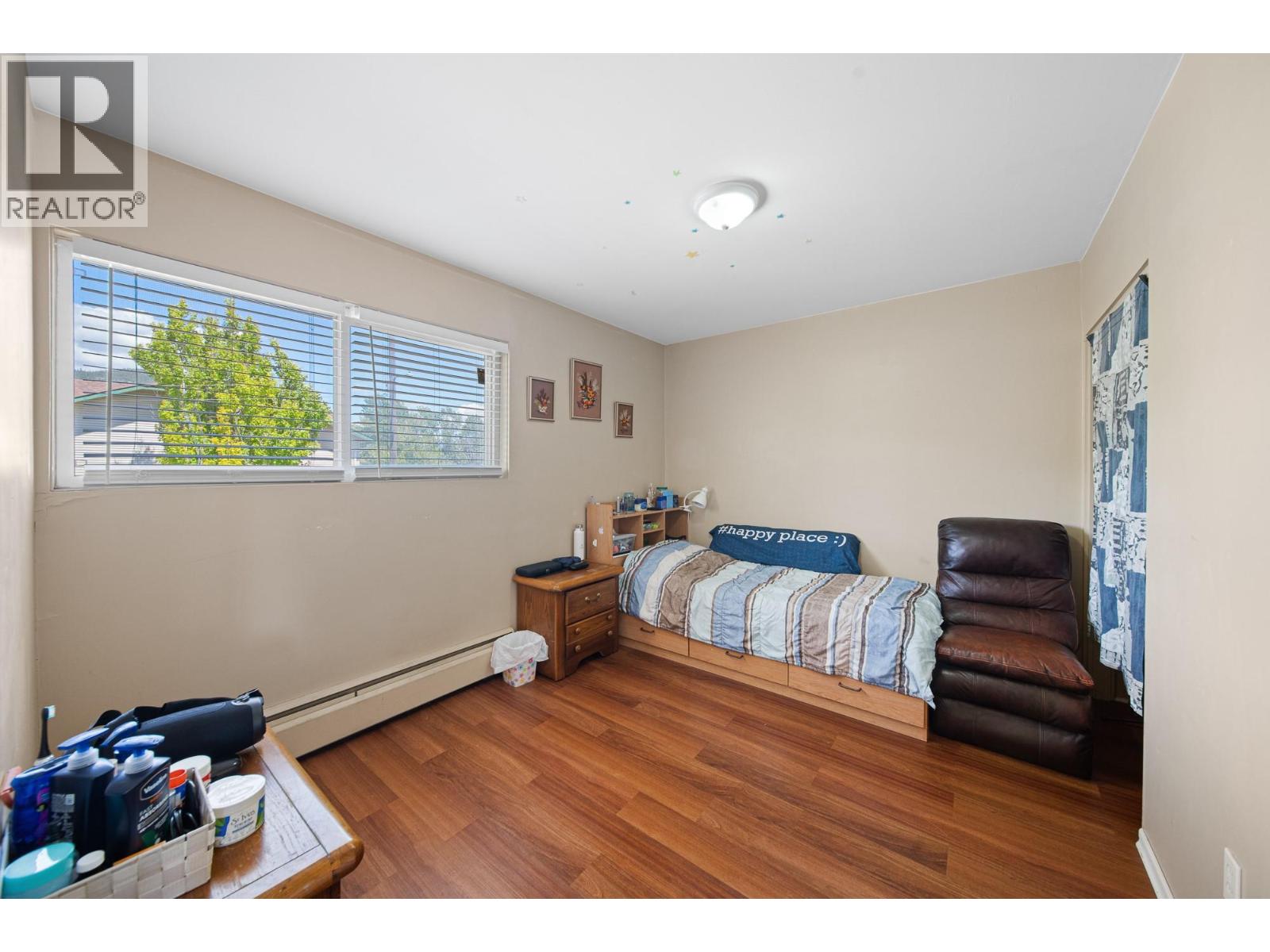 #5 2390 Seyom Crescent - Image 27