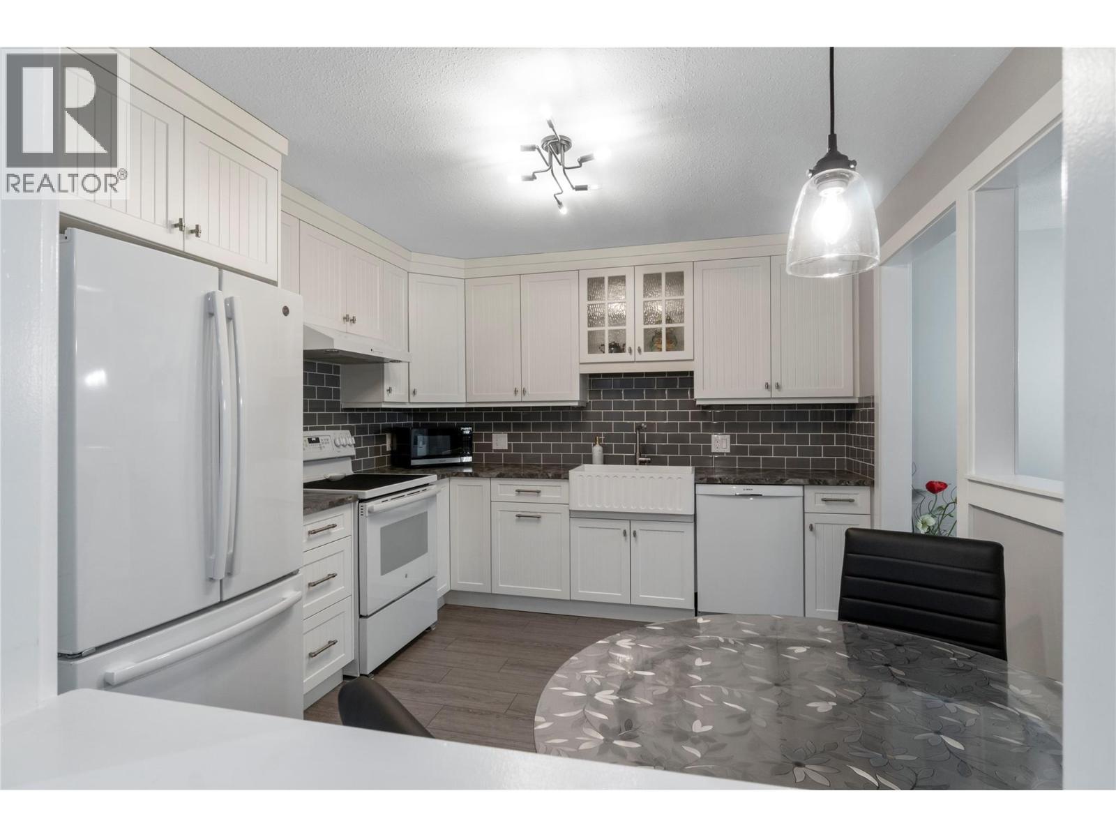 #303 251 6 Street SE - 9