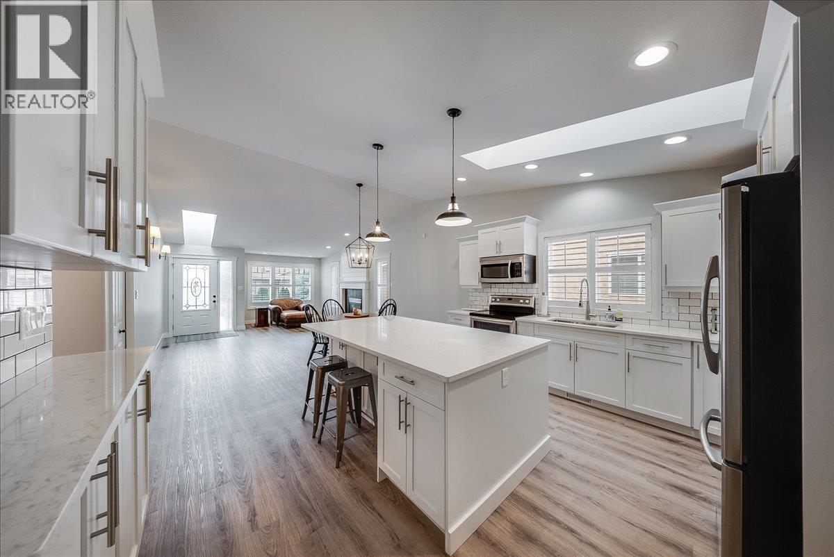 7981 BIRCHWOOD Drive, Trail