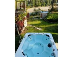 1606 33 Highway, Rock Creek, BC V0H1Y0 Photo 22