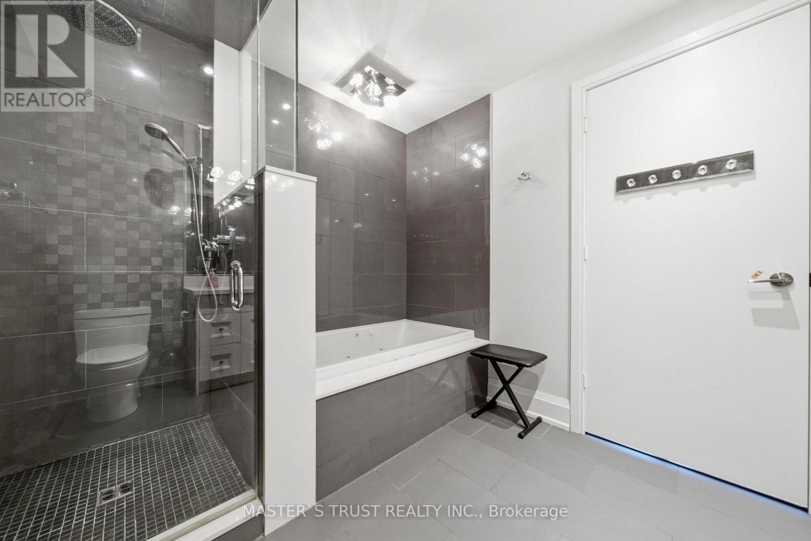 #2844 35 VIKING LANE - 22