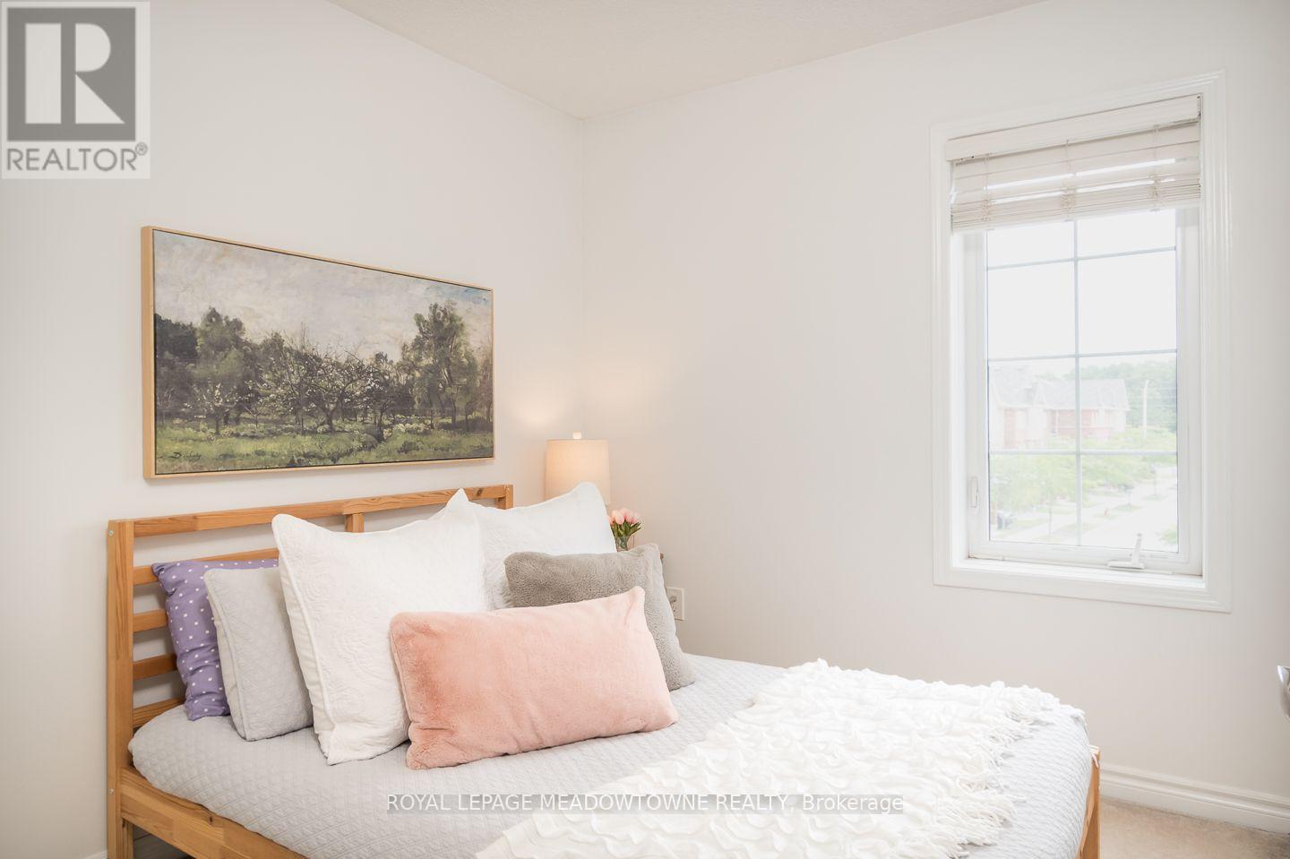 275 EVES GATE - 25