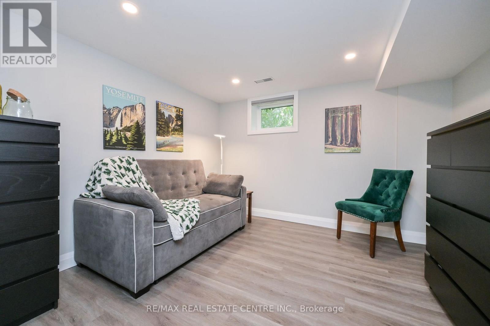 110 JOHN STREET - 18