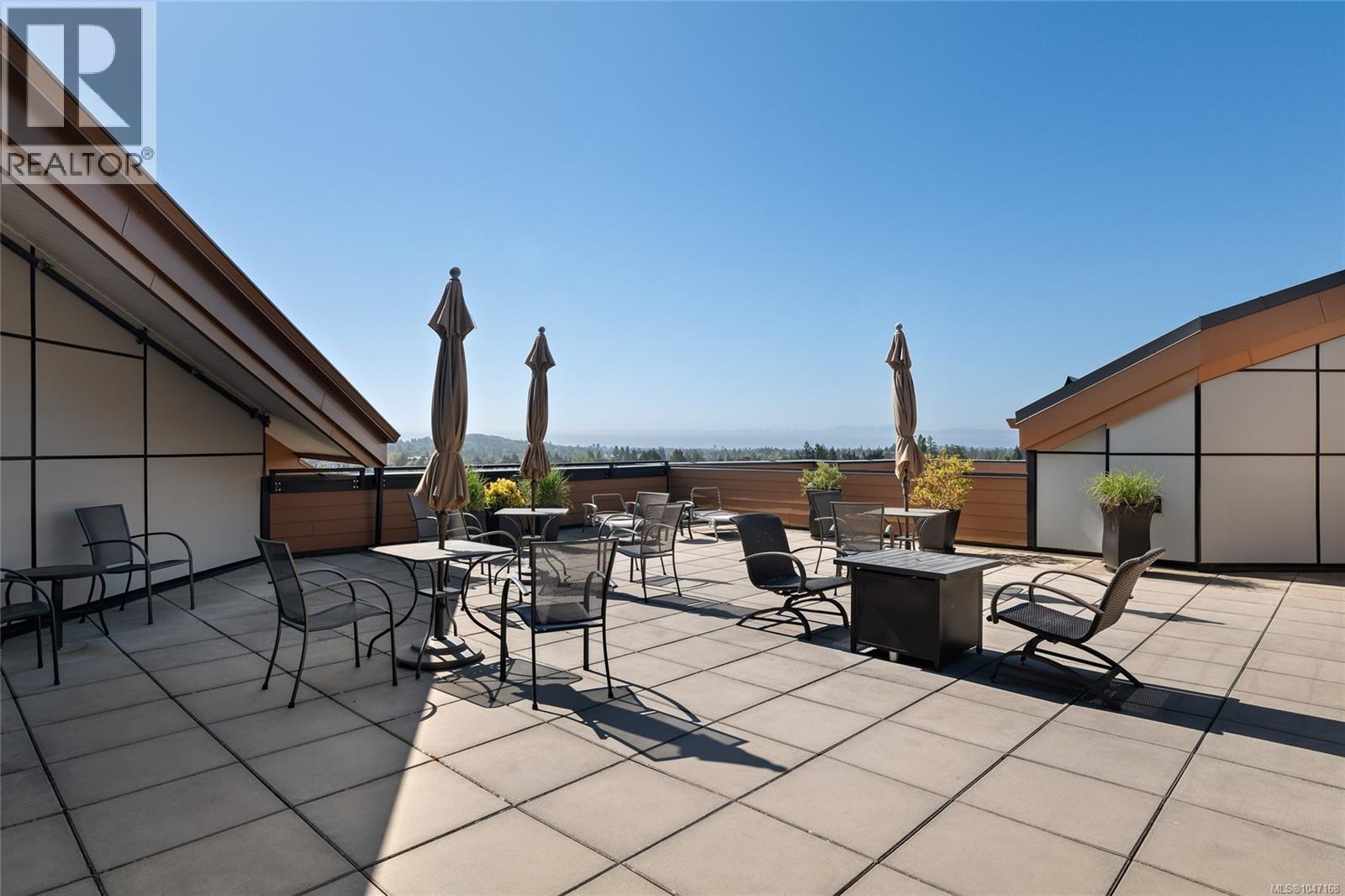 #210 747 Travino Lane - 18