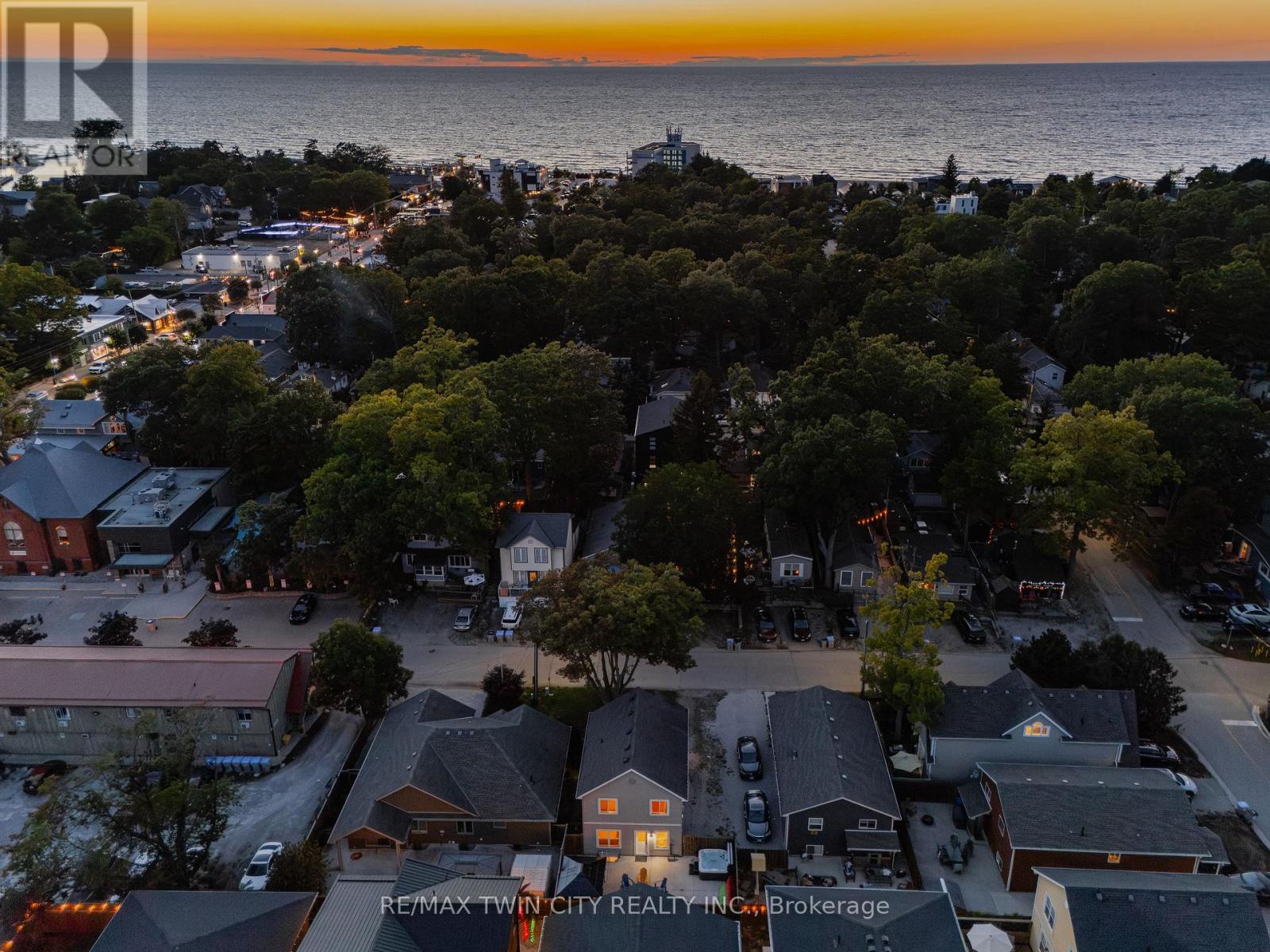 10 QUEENS AVENUE - Image 41
