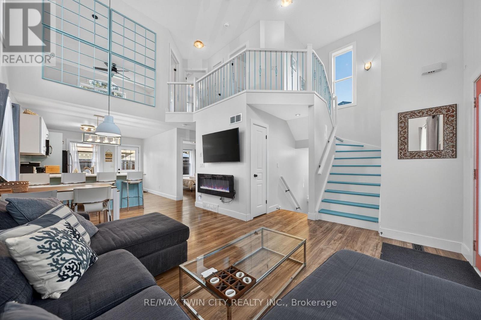 10 QUEENS AVENUE - Image 7