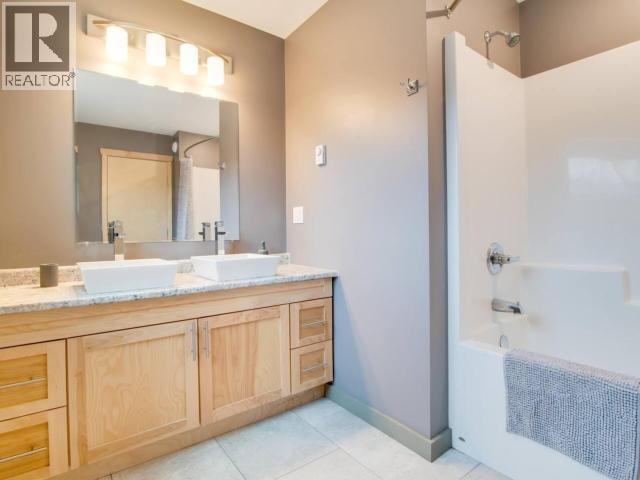 3-35 GLEANER AVENUE - 11