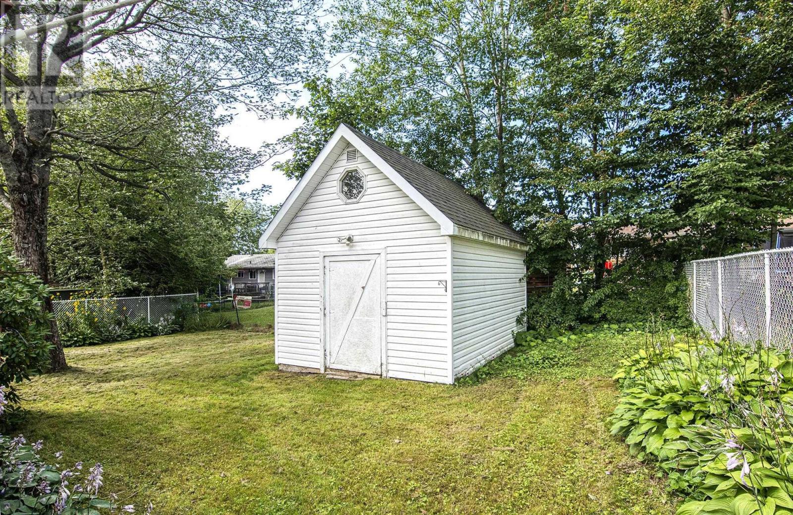 1653 Riverside Drive - 9