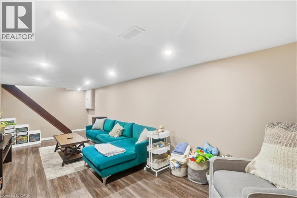 166 CATHARINE Avenue - Image 20
