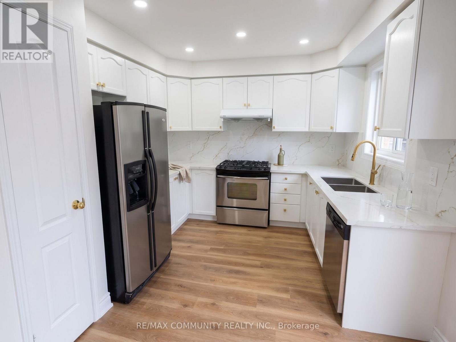 5 CANOE CRESCENT - 7