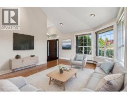 Living room - 3165 Royal Vista Way, Courtenay, BC V9V1P5 Photo 10