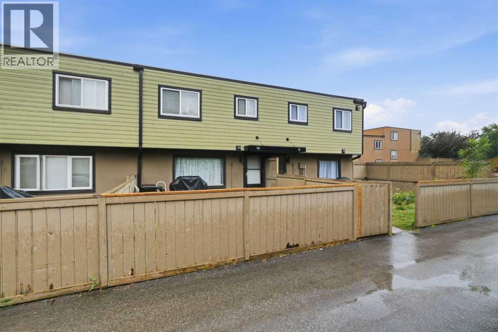 #99 3809 45 Street SW - 16