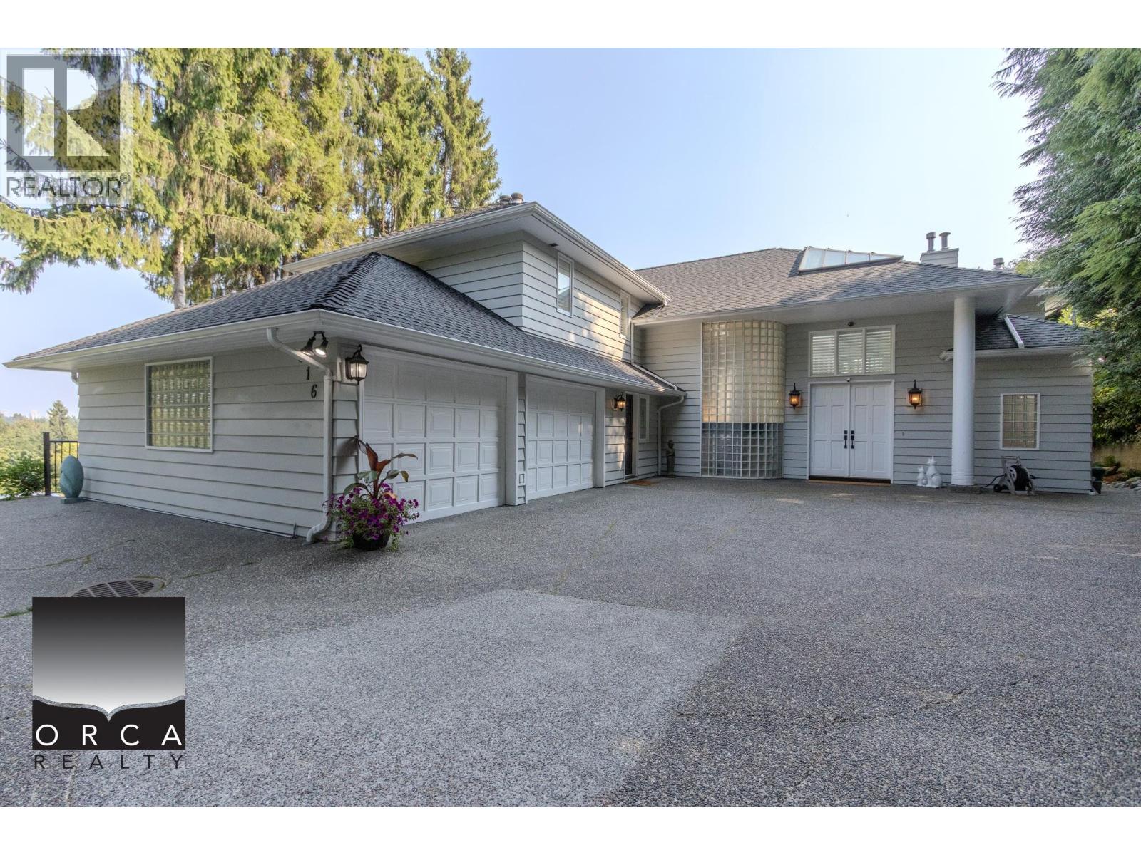 816 ANDERSON CRESCENT