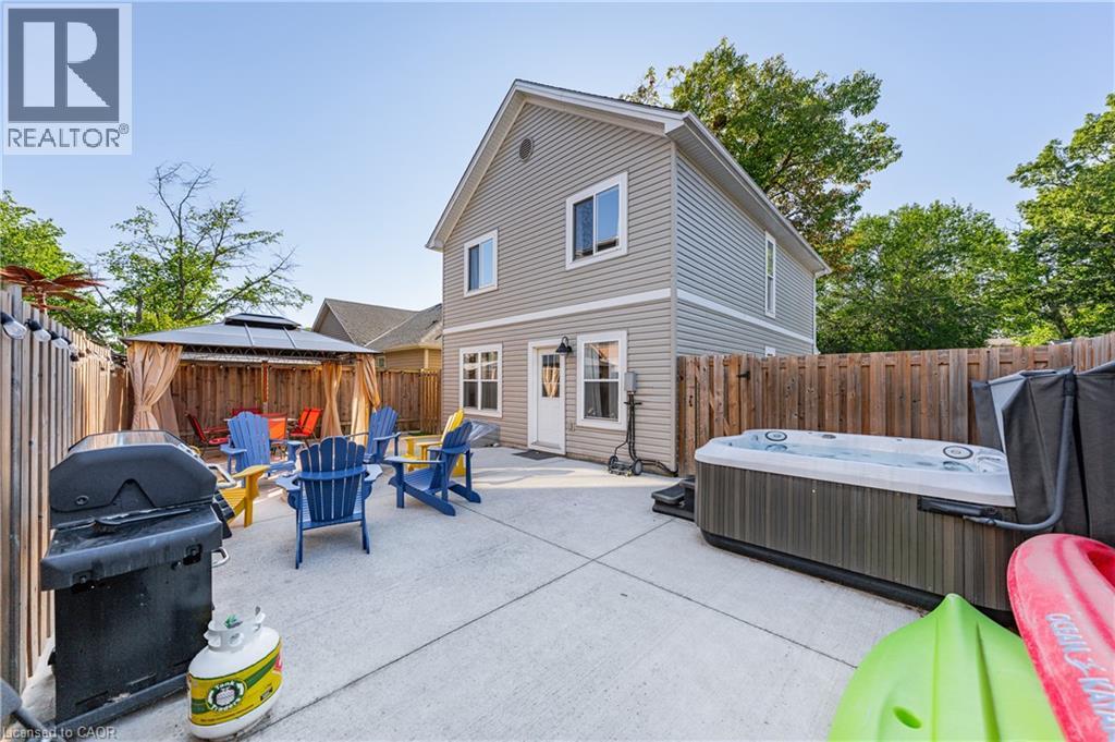 10 QUEENS Avenue - Image 31