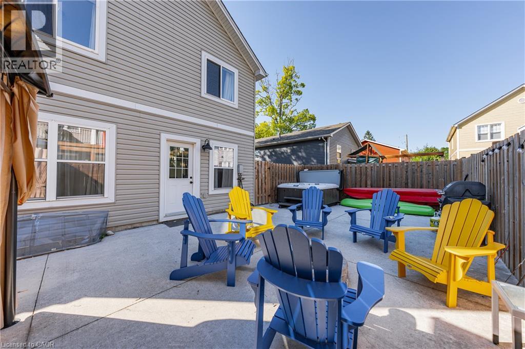 10 QUEENS Avenue - Image 34