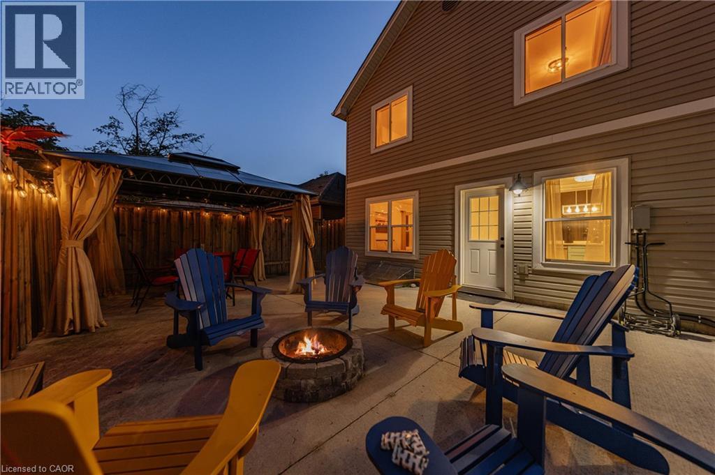 10 QUEENS Avenue - Image 33