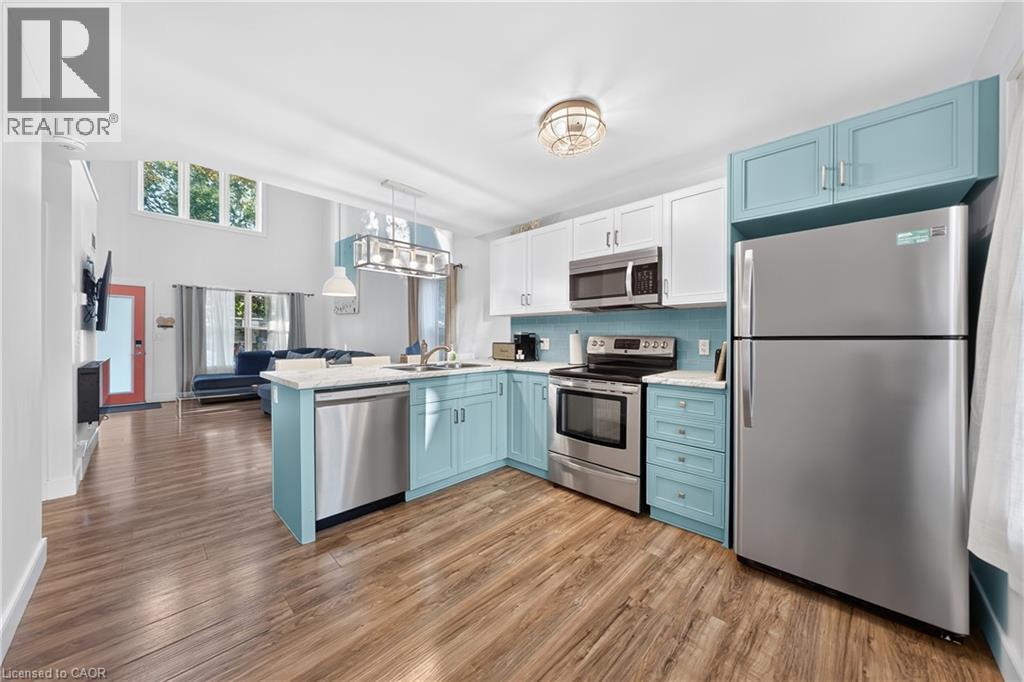 10 QUEENS Avenue - Image 17
