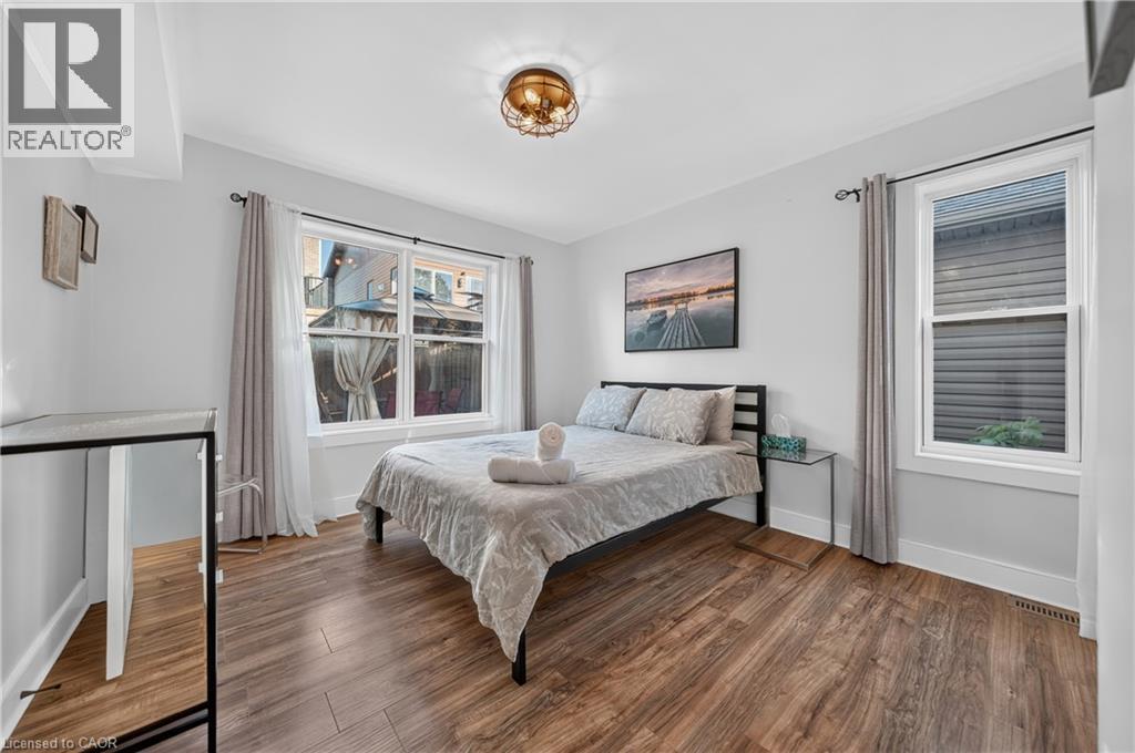10 QUEENS Avenue - Image 19