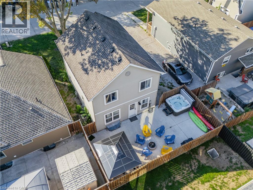 10 QUEENS Avenue - Image 37
