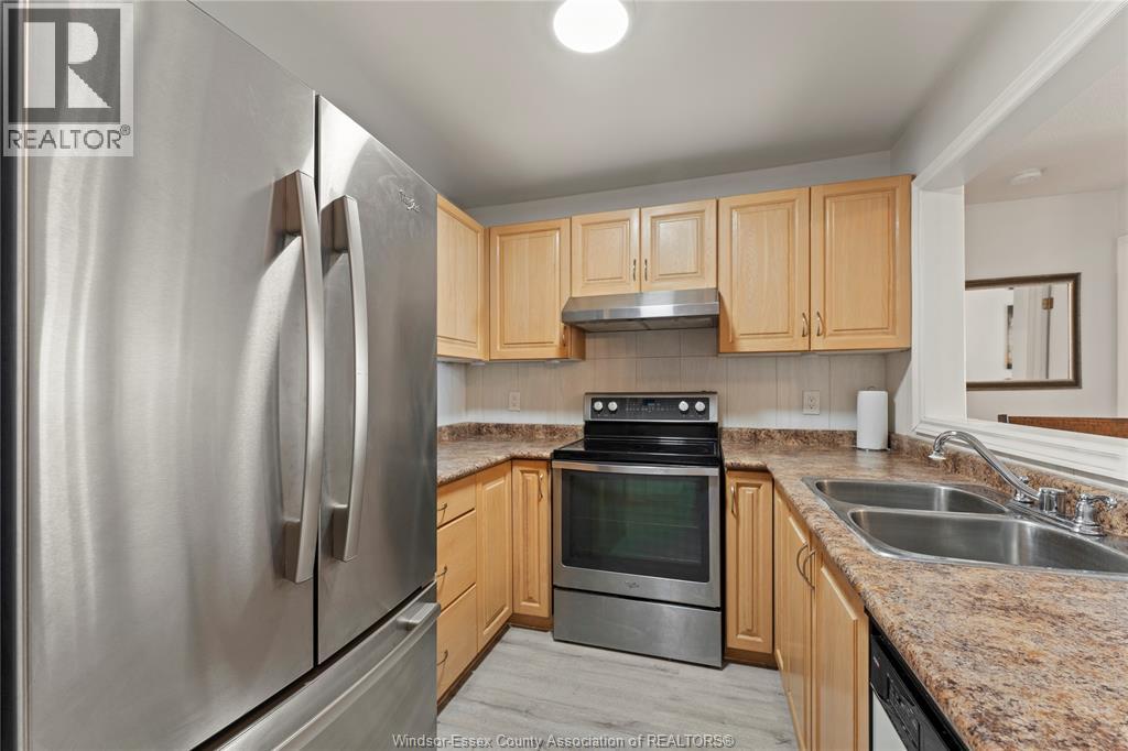 #316 3000 SANDWICH STREET - Image 10