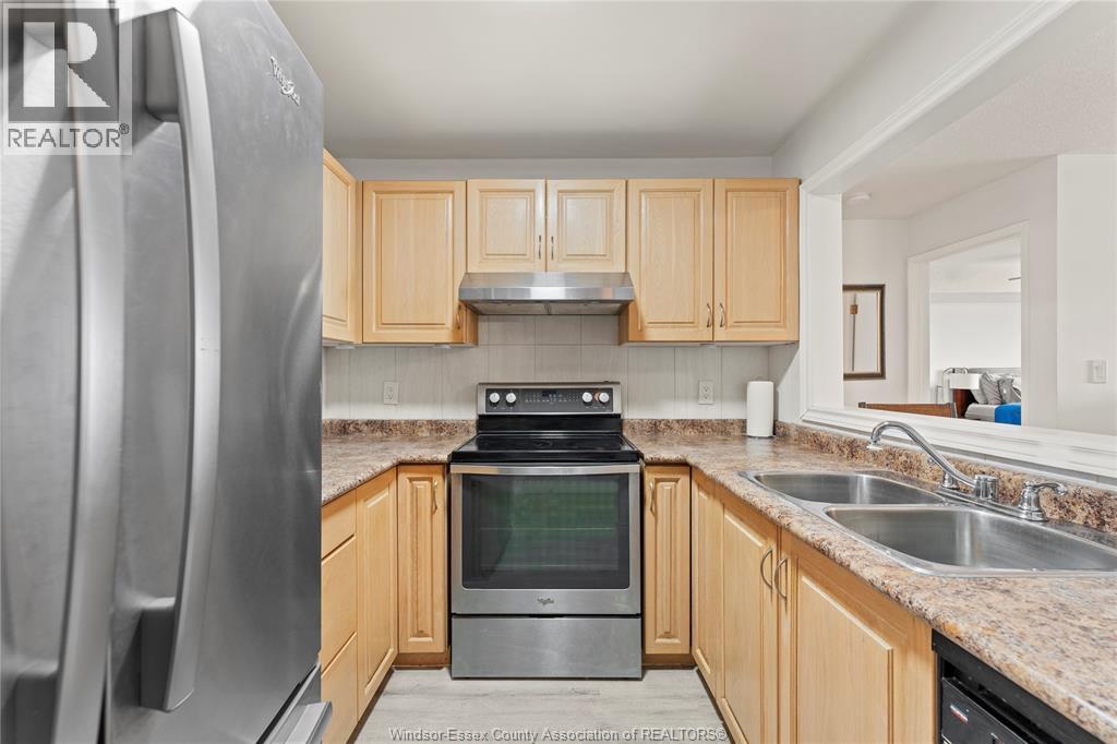 #316 3000 SANDWICH STREET - Image 8