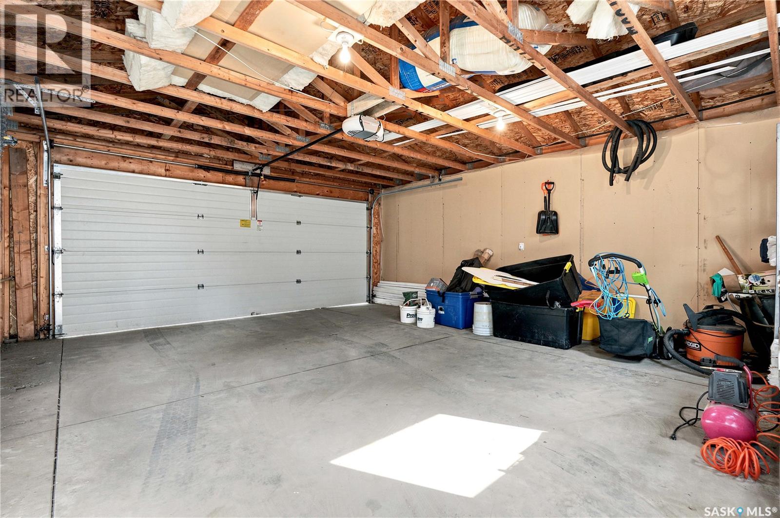 426 Rutherford CRESCENT - 43
