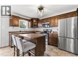 Dining room - 114 Rainford Court, Moncton, NB E1G0T4 Photo 11